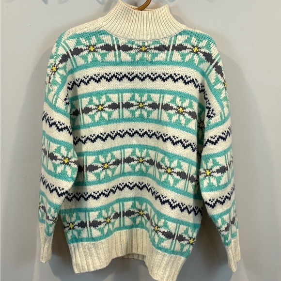 American Eagle Oversized Cozy Nordic Floral Sweater Size XS - Picture 2 of 7